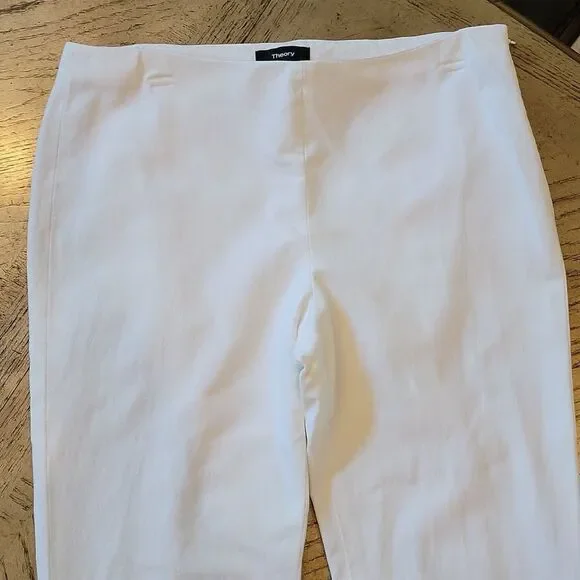 Theory white capri pants size 4 🤍 - Picture 3 of 13